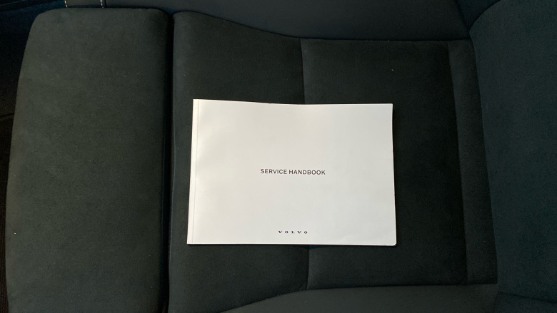 Volvo XC40 2.0 B3P Plus Dark 5dr Auto Petrol Estate